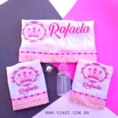Kit de Fraldinhas para Menina (2 Babete + 1 Ombro) - Coroa
