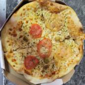 Pizza - 4 Pedaços prática e saborosa – Geval em Avaré, SP