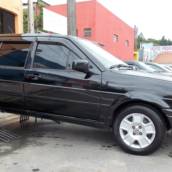 SANTANA 1.8 i - 1996 - PRETO - 4 PORTAS + DIR HIDR + VIDR ELETR + TRAVAS ELETR