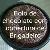 Bolo Chocolate com Cobertura de Brigadeiro