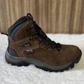 Coturno Mountrek de couro cano alto masculino adulto