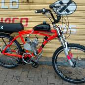 Bicicleta Motorizada, Quadro Beach de Alum. c/ suspensão e freio a disco dianteiro