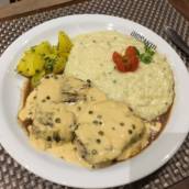 Filé ao Molho de Pimenta Verde