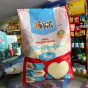 Areia Higiênica de milho e mandioca de 2kg que neutraliza o odor das necessidades do seu felino ! 