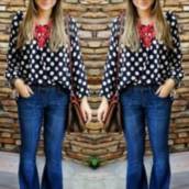 Calça Jeans Flare (Semelhante a essa Disponível nos Tamanhos: 38 e 40).