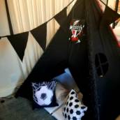 Festa do Pijama com cabanas - Tema Futebol