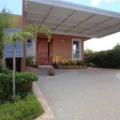Excelente casa com piscina e espaço gourmet em condomínio fechado de Itatiba/ SP.
