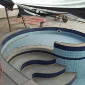 Bordas para piscinas e degrau