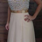 TRAJES SOCIAIS E NOIVA