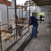 Construção, ampliação e reformas de casas prédios e comércios.