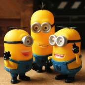 MINI SPEAKER MINIONS MP3/FM/USB