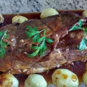 Lagarto Recheado com Bacon, Cenoura e Calabresa.