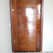 Instalação de Portas de Madeira