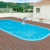 Piscina retangular em Avaré