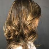 CORTES DE CABELO E TINTURA