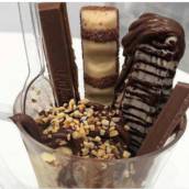 Kinder bueno + kit kat + Chocochurros + Nutella + Castanha + Sorvete + Caneca = Magnífico!!!