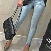 Calça Jeans Delave (Disponível no Tamanho: 44)