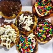 PARA TUDO!  MUITAS VARIEDADES DE ESFIHAS DOCE!