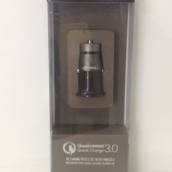 Kit carro de alta qualidade acompanha um cabo USB