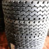 Pneu 235  Aro 17.5