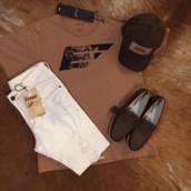 Camiseta, Calça, Sapato e Acessórios