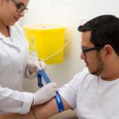 Coleta de sangue para análise