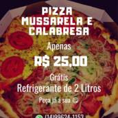 Pizza Mussarela e Calabresa 