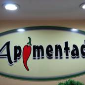 Almoço de sábado com familiares e amigos é no restaurante Apimentado, em nossa praça de alimentação.