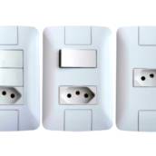 Conjunto 1 Tomada 2P+T 20A 250 V 4X2 Branco - Aria em Bauru