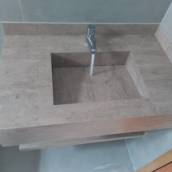 LAVATÓRIO EM PORCELANATO