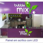 Painel em acrílico com LED