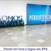 Painel em lona e logos em xps