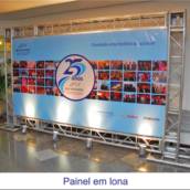 Painel em lona