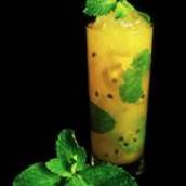 Bar com Drinks da Moda
