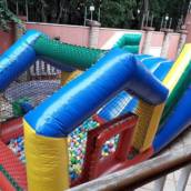 Mini Tobogã 3 em 1 (Escalada, Mini Tobogã e Piscina de Bolinhas)