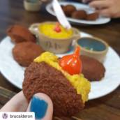 Acarajé com Vatapá