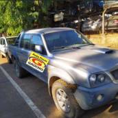 L-200 2006 2.5 4x4 diesel para retirada de peças
