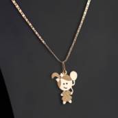 Pingente de ouro de menina