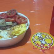 Marmita Bife Acebolado com ovo 