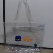 Sacola transparente em PVC com alça do próprio material dim. 8x40x32cm 