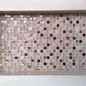 Nicho de porcelanato com pastilhas