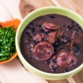 Que tal uma feijoada deliciosa?