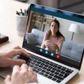 CURSO DE CAPACITAÇÃO EM ATENDIMENTO PSICOLÓGICO ONLINE (20h)