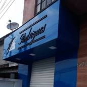 Fachada em ACM + Letras Caixas