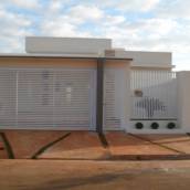 Está buscando portões? Aqui você encontra variedade, qualidade e preço