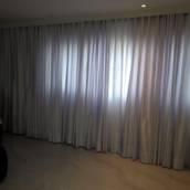 Cortinas, persianas e papeis de parede, é na Albion Decorações Eireli!
