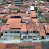 Prédio com 3 casas para venda no bairro Feira X