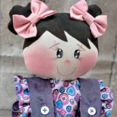 Boneca de Pano troca Roupa