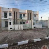 Casa duplex a venda no bairro Conceição, Feira de Santana