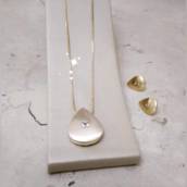 Conjunto de colar longo e brinco, delicadeza banhada a ouro